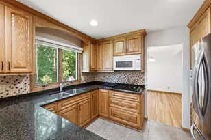 11006 Radisson Dr, Burnsville, MN 55337 - Photo 19