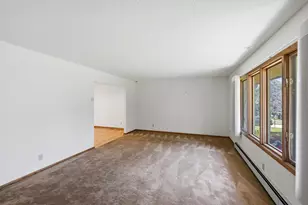 11006 Radisson Dr, Burnsville, MN 55337 - Photo 7