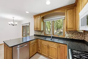 11006 Radisson Dr, Burnsville, MN 55337 - Photo 17