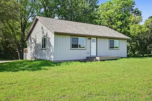 29499 390th St, Le Sueur, MN 56058 - Photo 25