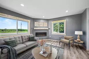 29499 390th St, Le Sueur, MN 56058 - Photo 5