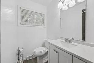 1122 12th Ave SE, Saint Cloud, MN 56304 - Photo 11