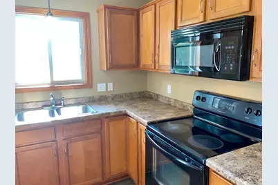 1905 20th Street SW, Austin, MN 55912 - Photo 5