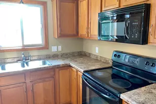 1905 20th St SW, Austin, MN 55912 - Photo 5