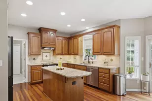 15016 Viewcrest Ln, Burnsville, MN 55306 - Photo 3