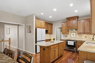 15016 Viewcrest Ln, Burnsville, MN 55306 - Photo 25