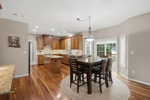 15016 Viewcrest Ln, Burnsville, MN 55306 - Photo 5