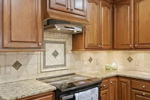 15016 Viewcrest Ln, Burnsville, MN 55306 - Photo 27