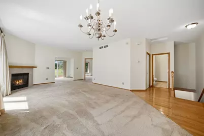 2701 Village Drive, Faribault, MN 55021 - Photo 9