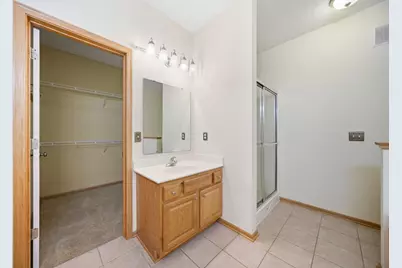 2701 Village Drive, Faribault, MN 55021 - Photo 23