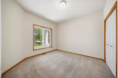 2701 Village Drive, Faribault, MN 55021 - Photo 25