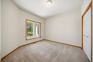 2701 Village Dr, Faribault, MN 55021 - Photo 25