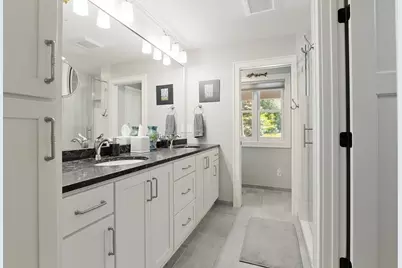 2934 Canyon Road, Chaska, MN 55318 - Photo 23