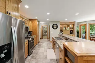 2934 Canyon Rd, Chaska, MN 55318 - Photo 5