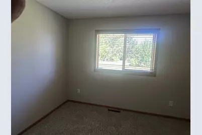 1300 Honeysuckle Lane SE, Cambridge, MN 55008 - Photo 25