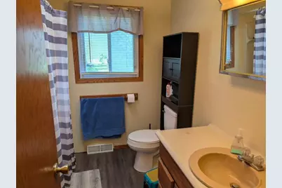 513 8th Avenue NW, Waseca, MN 56093 - Photo 7