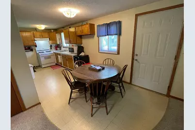 513 8th Avenue NW, Waseca, MN 56093 - Photo 5