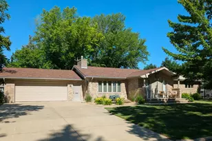 611 N 12th St, Montevideo, MN 56265 - Photo 5