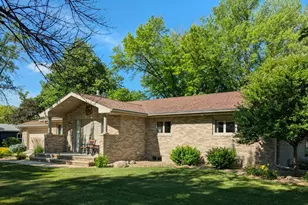 611 N 12th St, Montevideo, MN 56265 - Photo 3