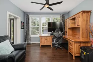 4650 Vinewood Ln N, Plymouth, MN 55442 - Photo 19