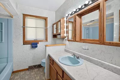 3974 Woodview Drive, Vadnais Heights, MN 55127 - Photo 11