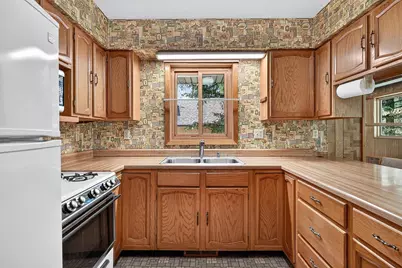 3974 Woodview Drive, Vadnais Heights, MN 55127 - Photo 9