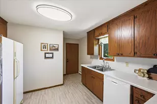 1534 17th St NW, New Brighton, MN 55112 - Photo 23