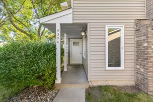 9390 Ranchview Ln N, Maple Grove, MN 55369 - Photo 3