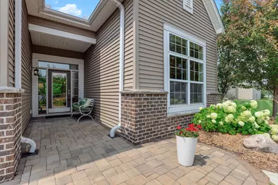 7439 Shadyview Lane N, Maple Grove, MN 55311 - Photo 5