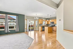 1801 Foothill Trail, Shakopee, MN 55379 - Photo 13