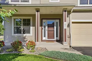 1801 Foothill Trail, Shakopee, MN 55379 - Photo 7