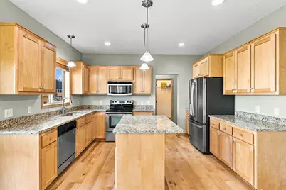 1801 Foothill Trail, Shakopee, MN 55379 - Photo 15