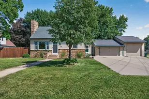 1805 42nd Ave NE, Columbia Heights, MN 55421 - Photo 3
