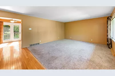 1024 Holden Place, Fairmont, MN 56031 - Photo 3