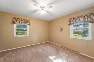 1024 Holden Pl, Fairmont, MN 56031 - Photo 17