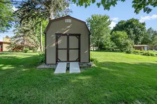 1024 Holden Pl, Fairmont, MN 56031 - Photo 39