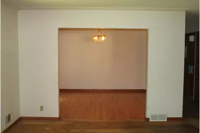 9149 Meadowview Road, Bloomington, MN 55425 - Photo 13