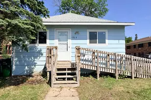 1205 6th Ave, Worthington, MN 56187 - Photo 1