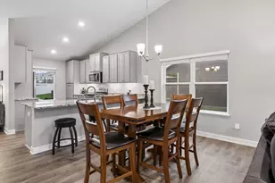 20566 Glade Ave, Lakeville, MN 55044 - Photo 5