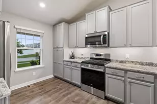 20566 Glade Ave, Lakeville, MN 55044 - Photo 7