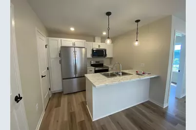 1554 Kings Court SE, Rochester, MN 55904 - Photo 3
