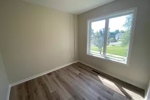 1554 Kings Ct SE, Rochester, MN 55904 - Photo 11