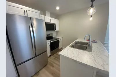 1554 Kings Court SE, Rochester, MN 55904 - Photo 5