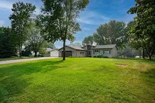 1919 Cypress Rd, Saint Cloud, MN 56303 - Photo 3