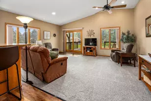 1919 Cypress Rd, Saint Cloud, MN 56303 - Photo 5