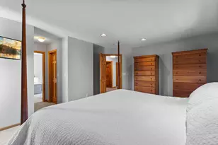 8010 Spruce Trail, Eden Prairie, MN 55347 - Photo 15