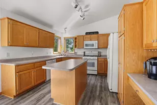 402 12th Ave NW, Isanti, MN 55040 - Photo 15
