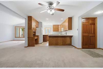 7807 W 110th Street, Bloomington, MN 55438 - Photo 7