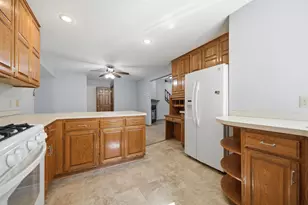 7807 W 110th St, Bloomington, MN 55438 - Photo 15
