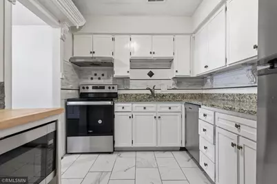 7211 W Franklin Avenue, Saint Louis Park, MN 55426 - Photo 3